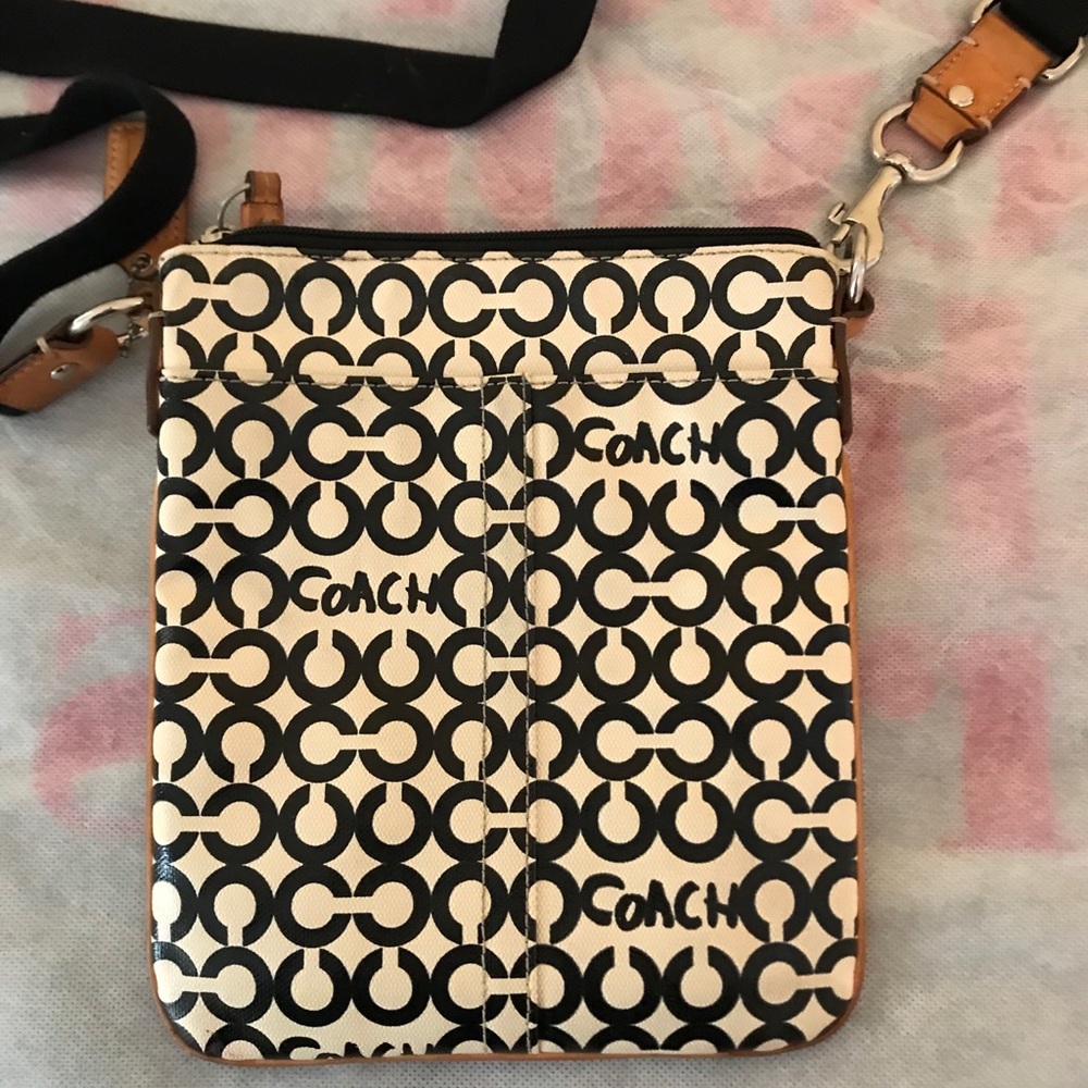 Coach Purse - Picture 4 of 6